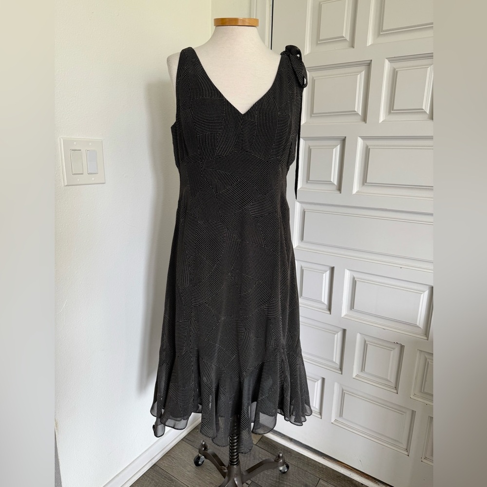 Loft Black & White Polka Dot Dress Midi V-Neck Sleeveless Shoulder Bow Size 12